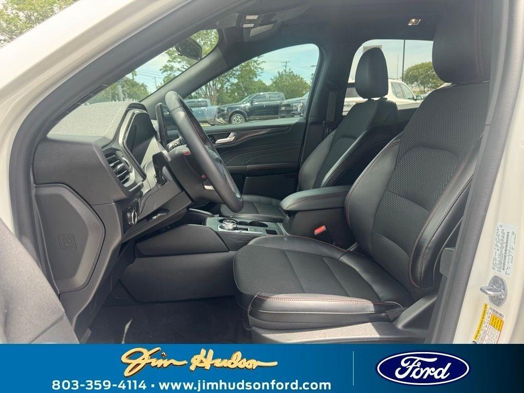 new 2025 Ford Escape car, priced at $32,045