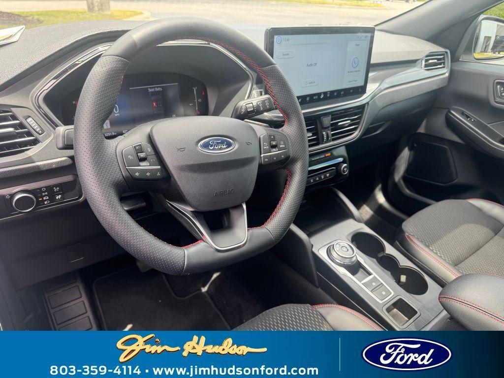 new 2025 Ford Escape car, priced at $33,069