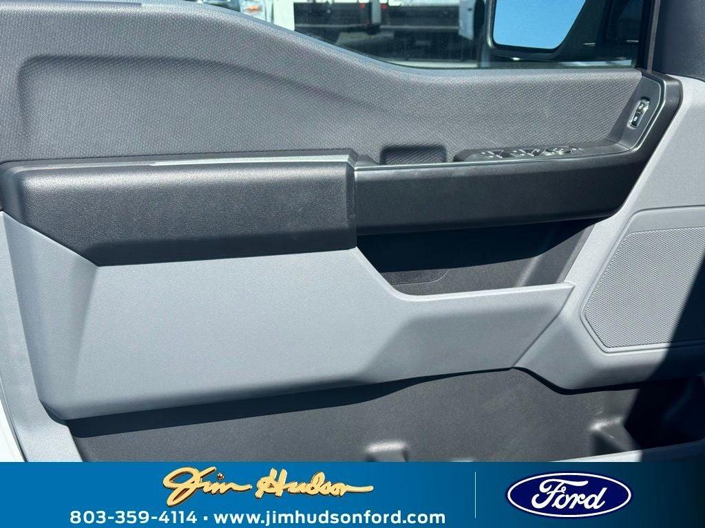 new 2025 Ford F-150 car, priced at $53,565
