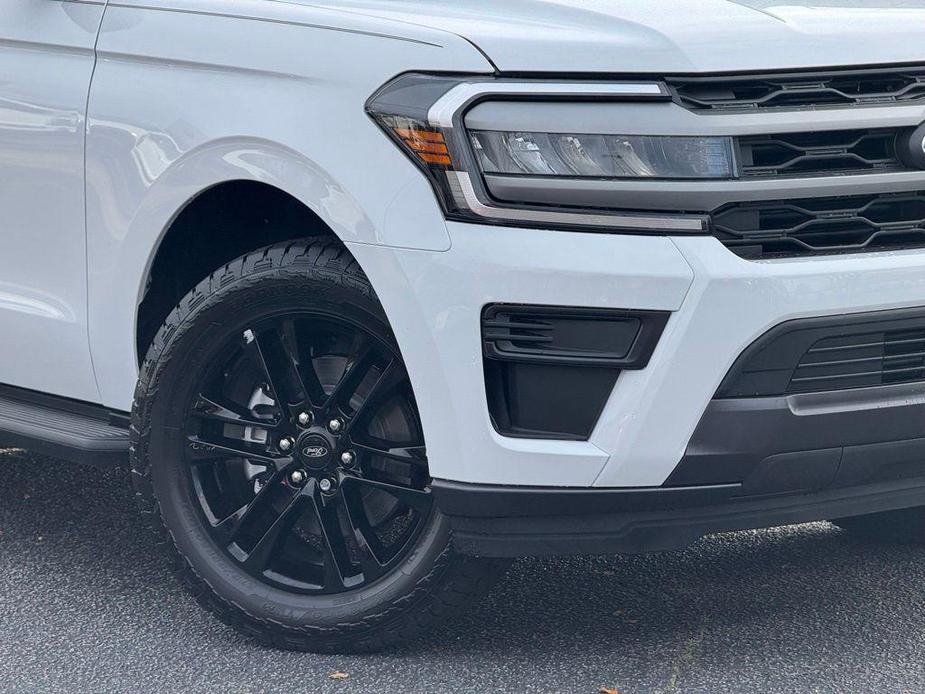 new 2024 Ford Expedition car, priced at $59,820