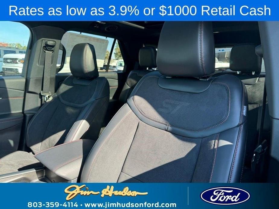 new 2025 Ford Explorer car, priced at $58,521