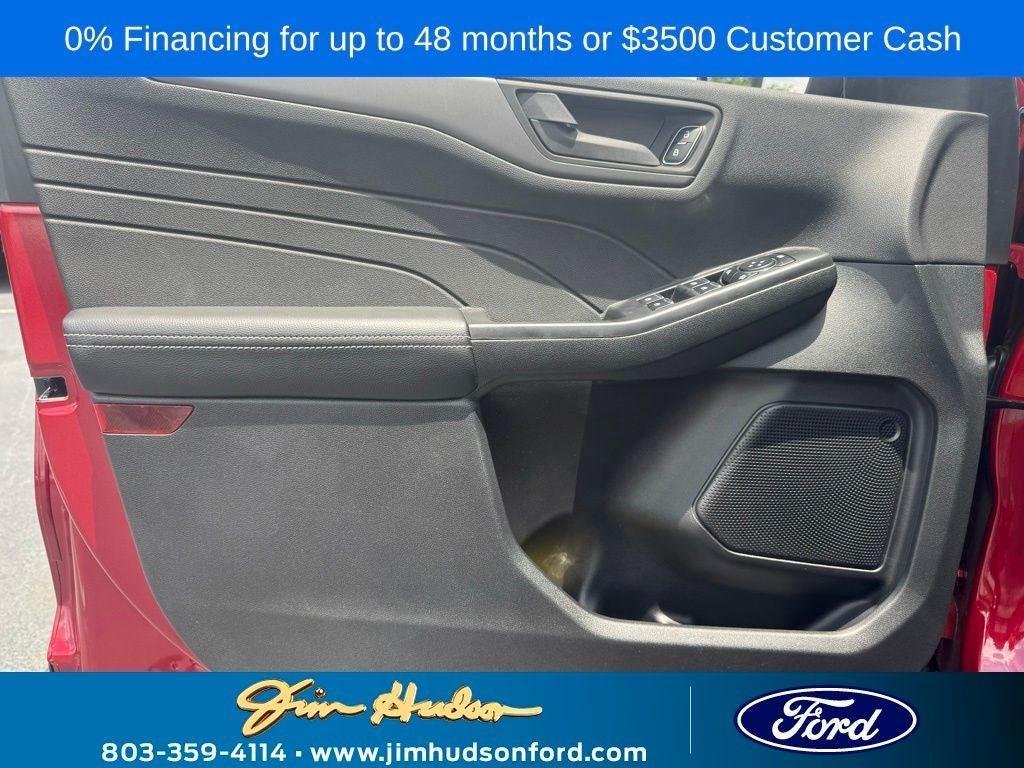 new 2025 Ford Escape car, priced at $30,125
