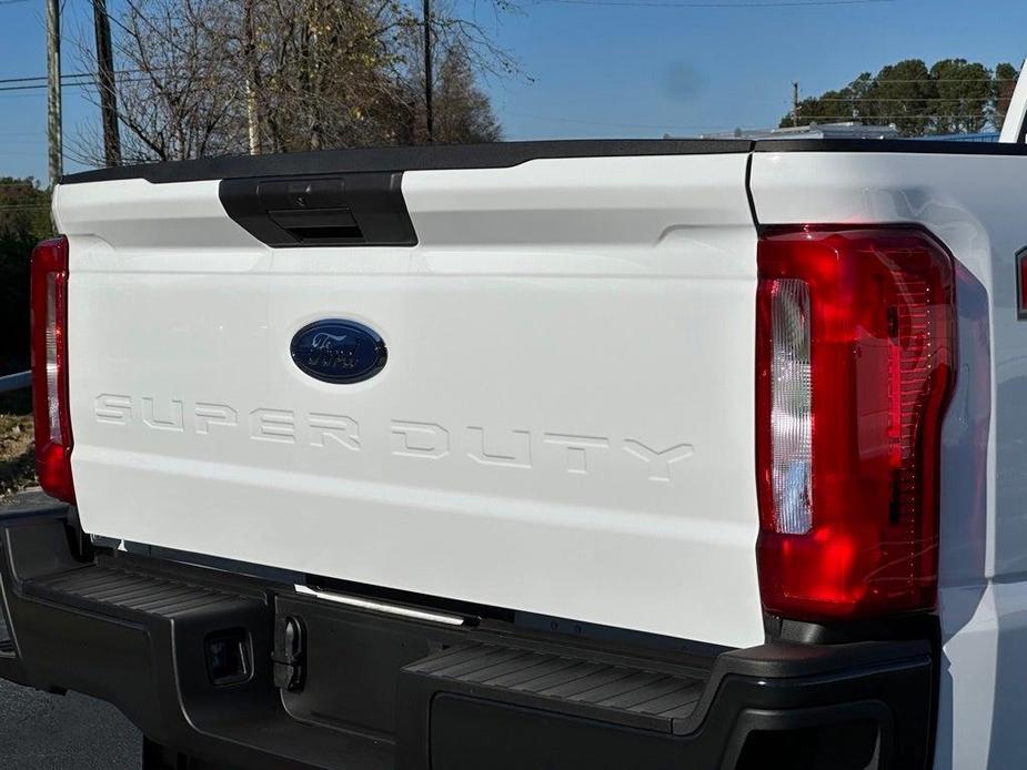 new 2023 Ford F-350 car, priced at $63,495