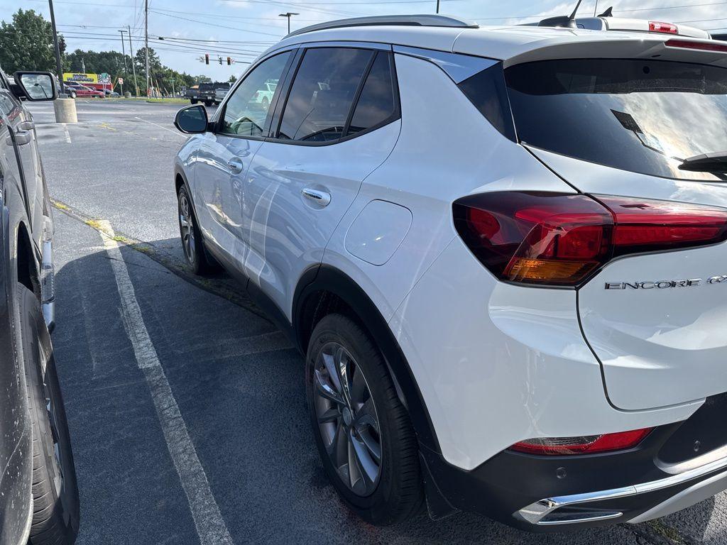 used 2022 Buick Encore GX car, priced at $24,999