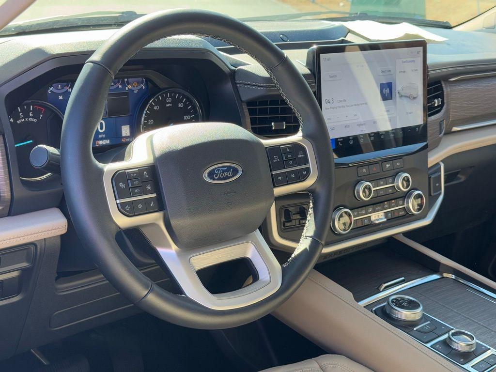 new 2024 Ford Expedition car, priced at $69,099