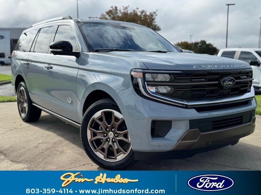 new 2025 Ford Expedition car, priced at $87,910
