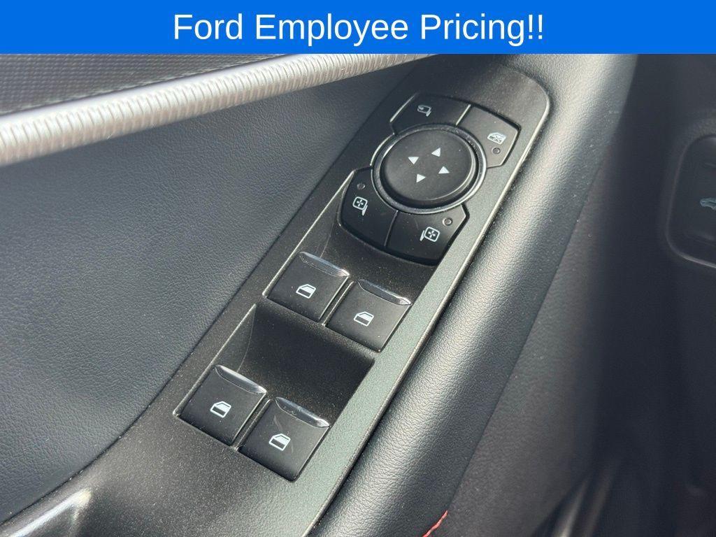new 2025 Ford Explorer car, priced at $50,355