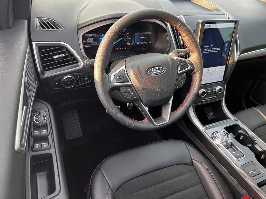 new 2024 Ford Edge car, priced at $40,125