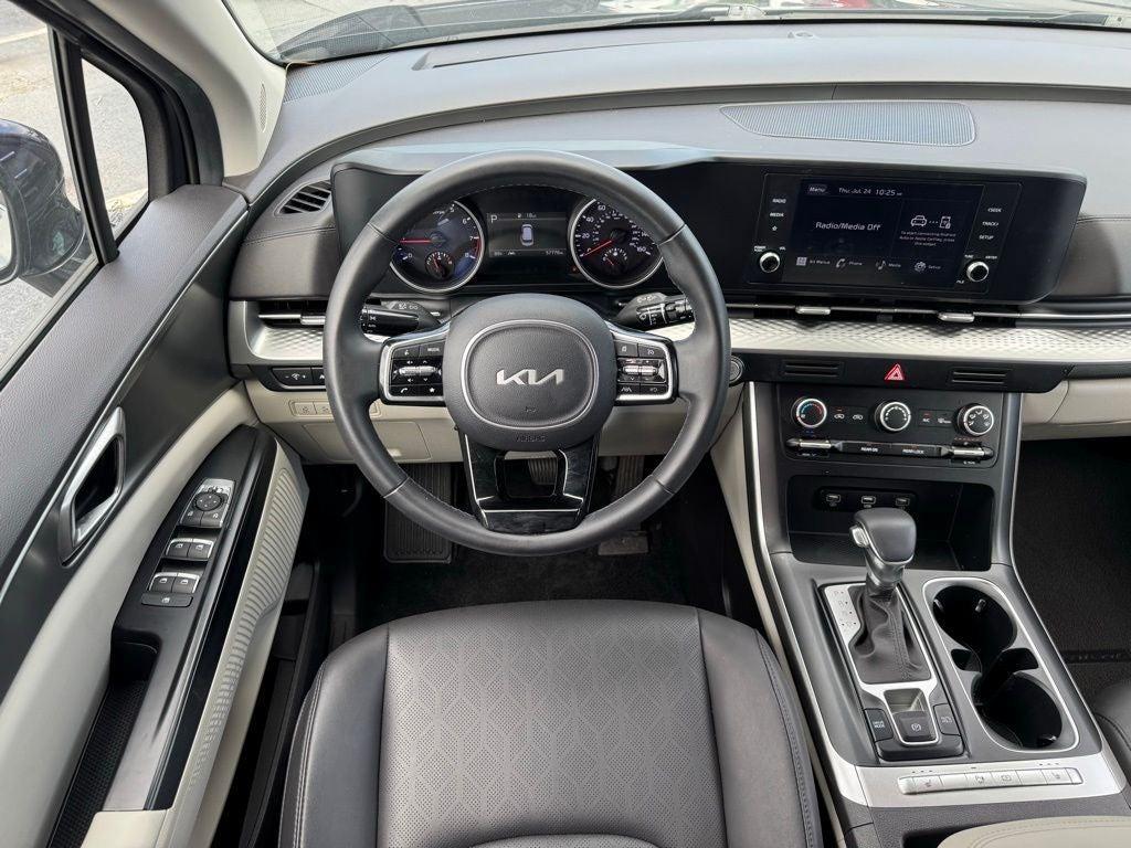 used 2023 Kia Carnival car, priced at $26,999