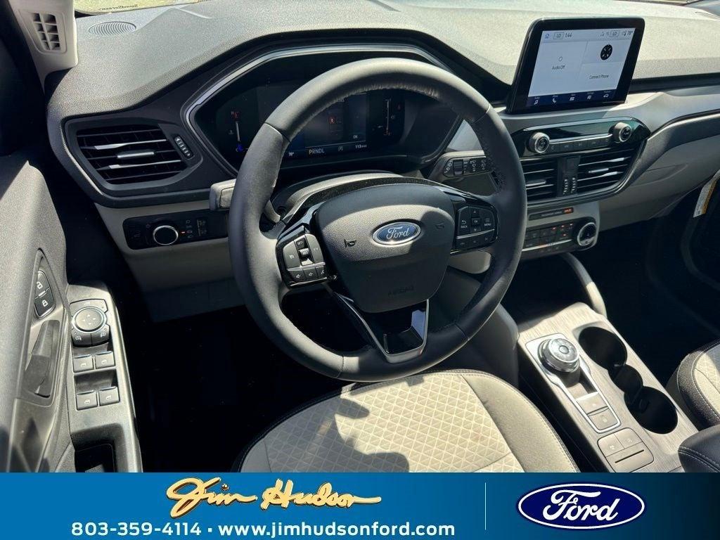 new 2025 Ford Escape car, priced at $25,495