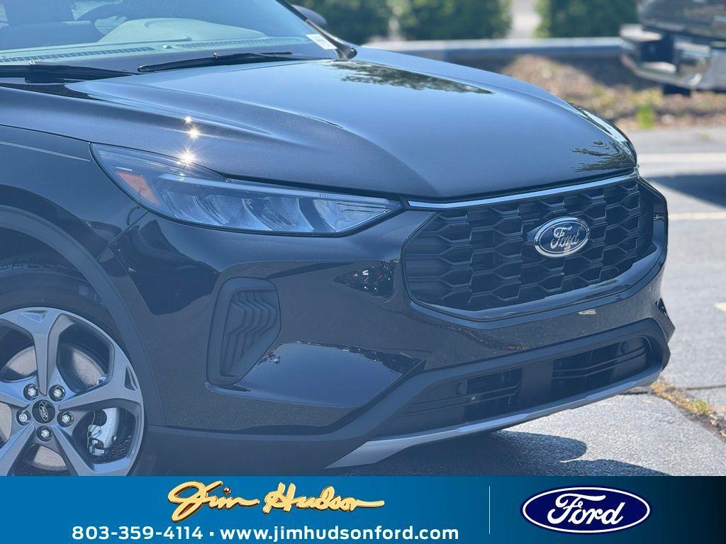 new 2025 Ford Escape car, priced at $35,578