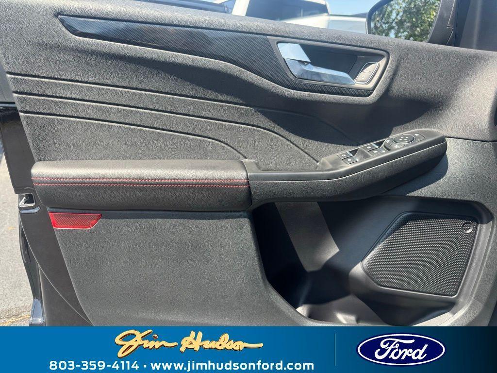 new 2025 Ford Escape car, priced at $35,578