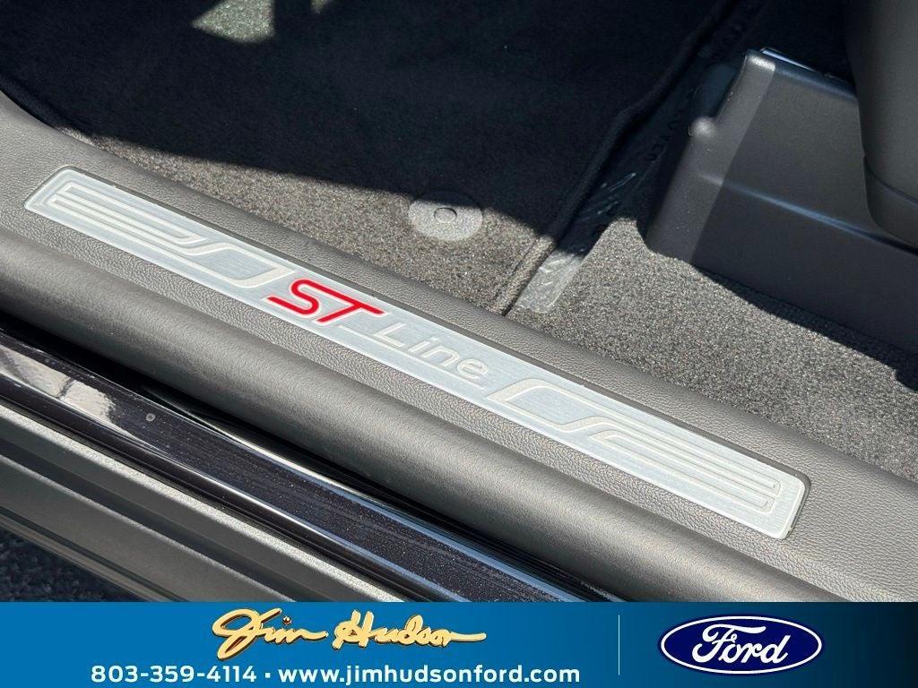 new 2025 Ford Explorer car, priced at $47,045