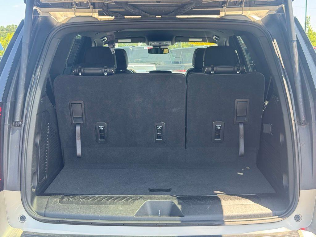 used 2023 GMC Yukon car, priced at $52,999