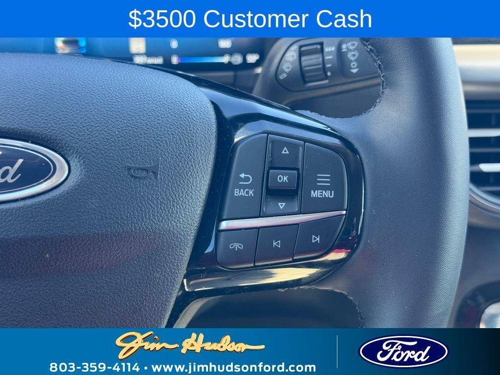 new 2025 Ford Escape car, priced at $29,555