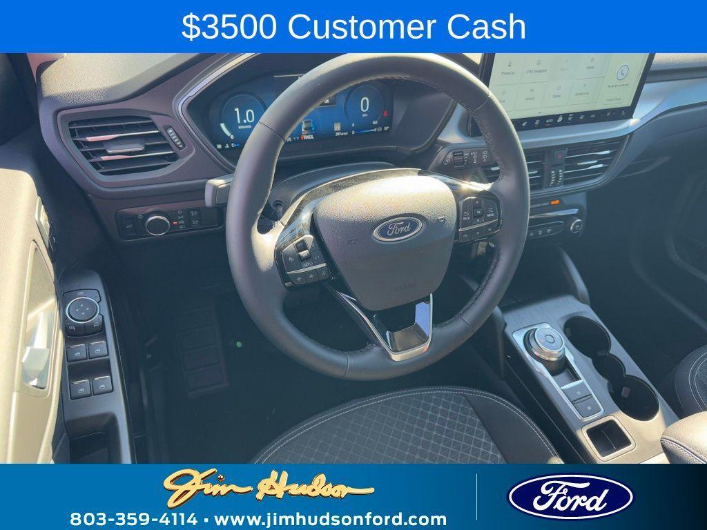 new 2025 Ford Escape car, priced at $29,555