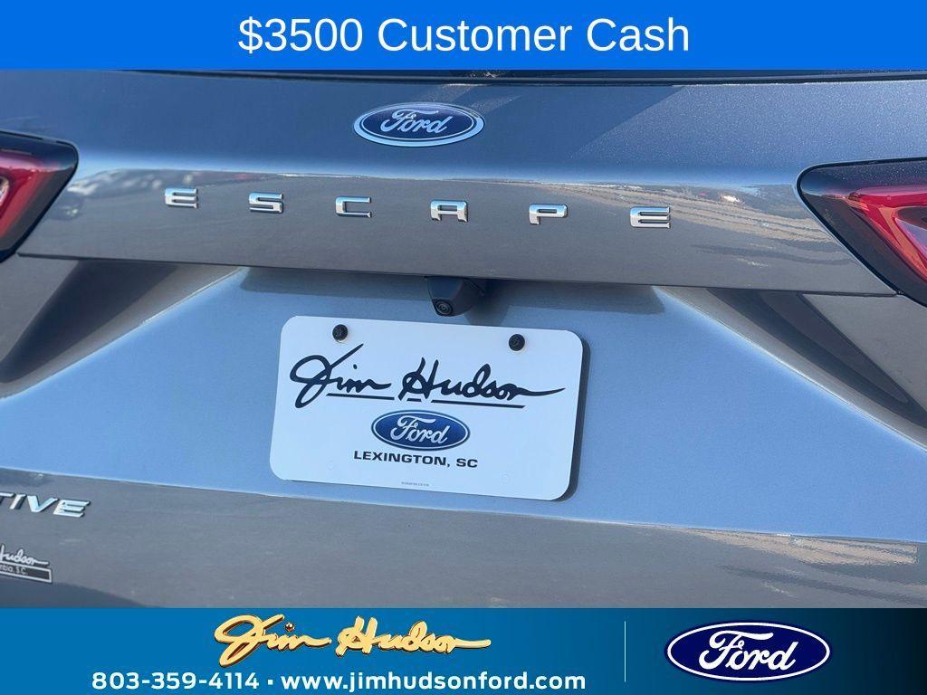 new 2025 Ford Escape car, priced at $29,555