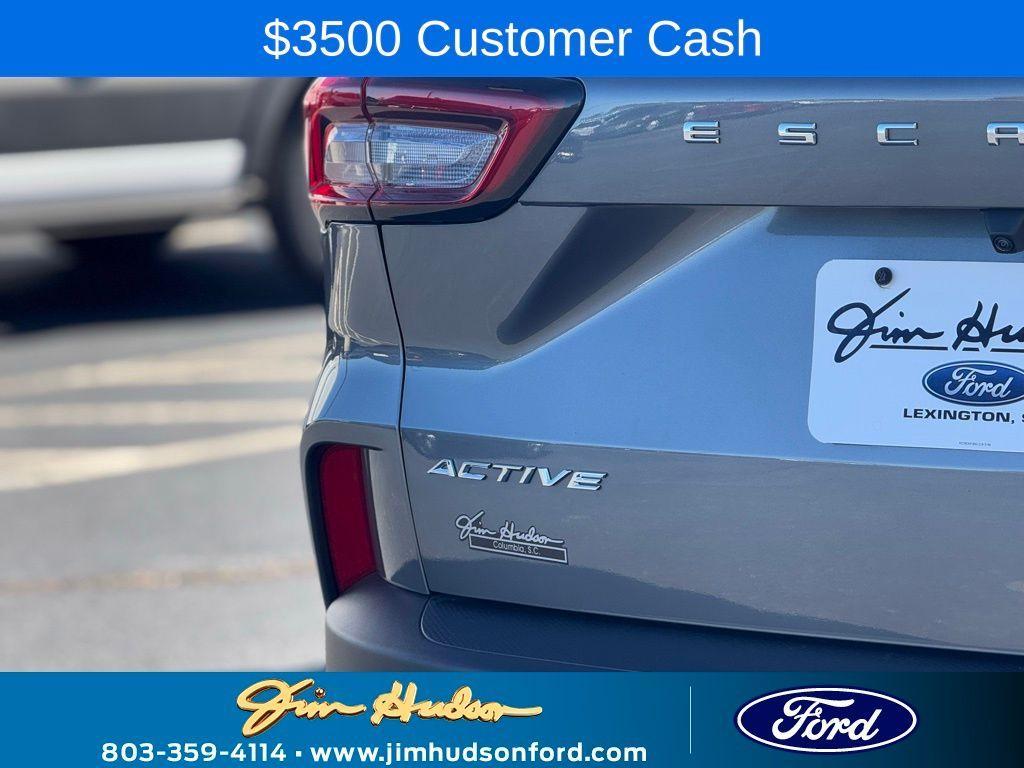 new 2025 Ford Escape car, priced at $29,555