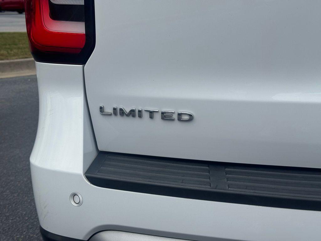 used 2023 Ford Expedition car, priced at $48,589