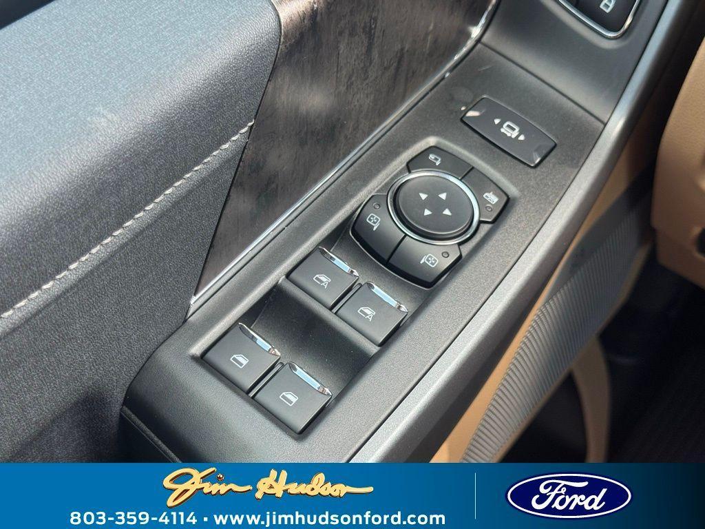 new 2025 Ford F-350 car, priced at $89,370