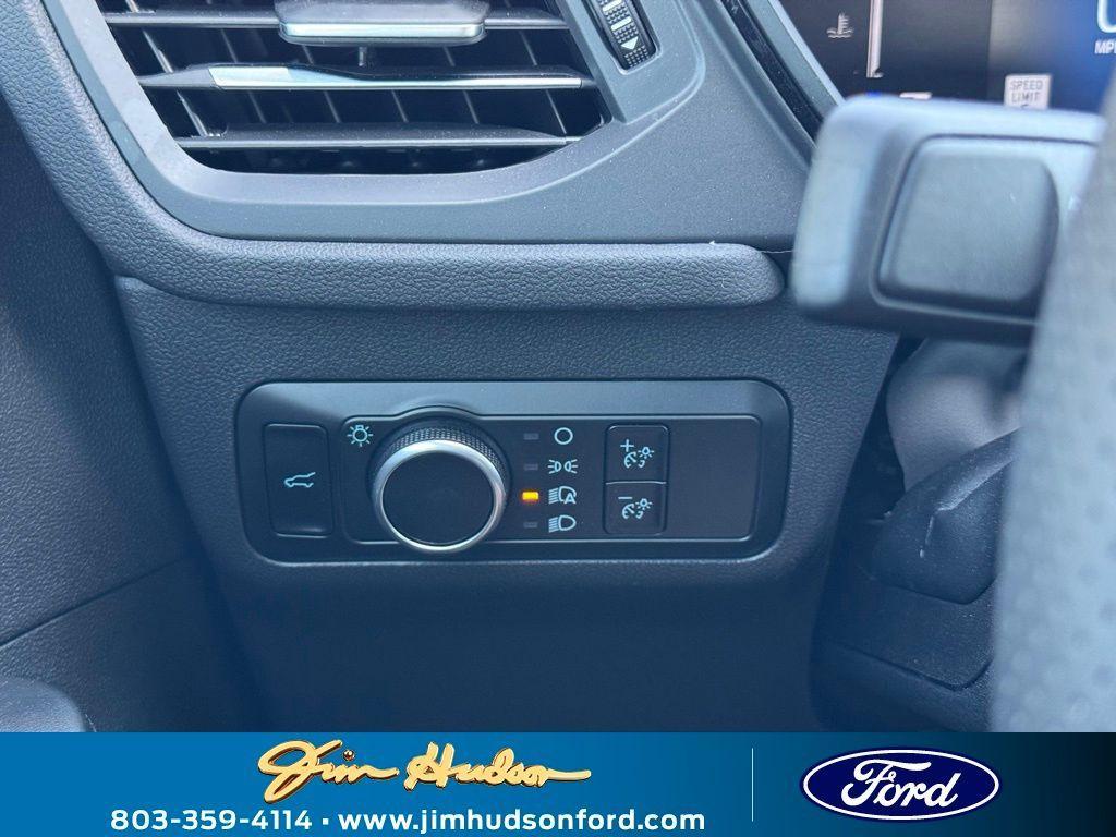 new 2025 Ford Escape car, priced at $31,970