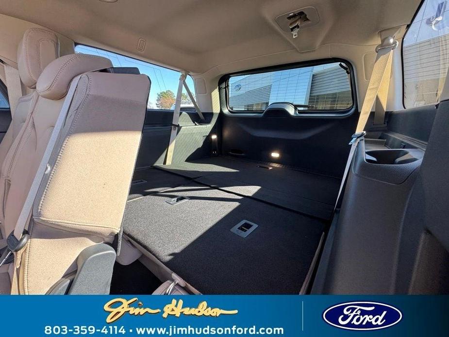 new 2024 Ford Expedition Max car, priced at $76,695