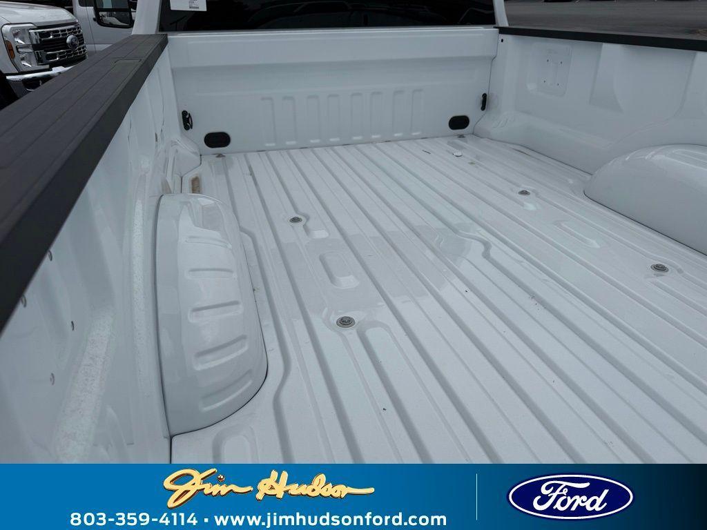 new 2025 Ford F-250 car, priced at $51,600