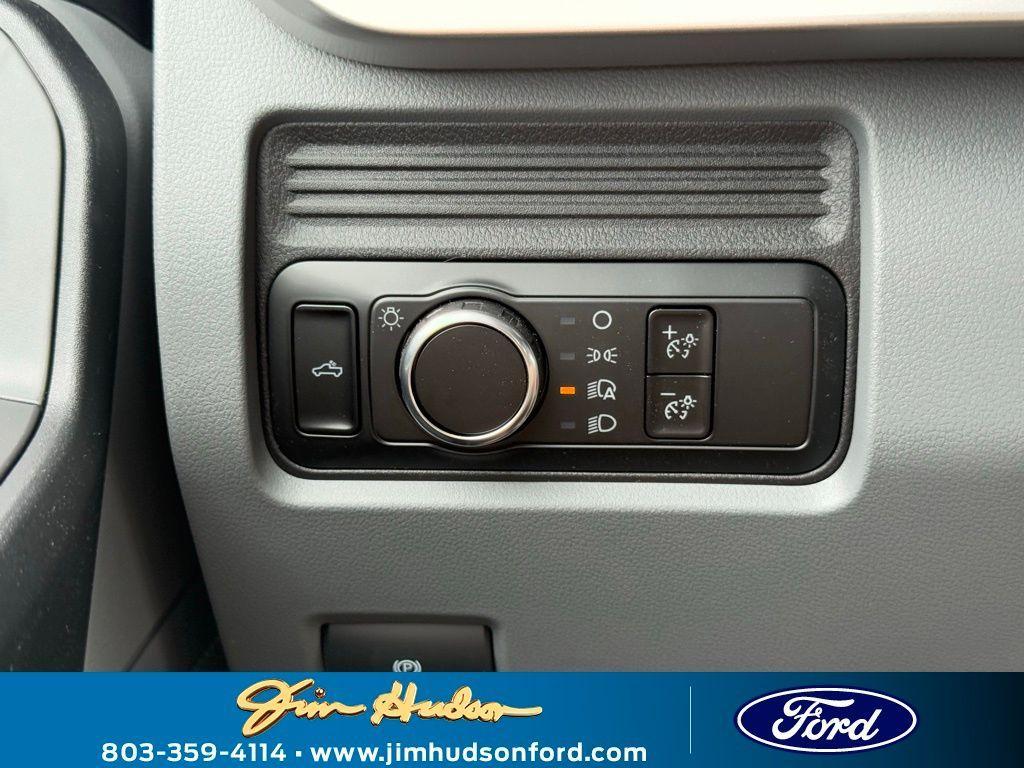 new 2025 Ford F-250 car, priced at $51,600