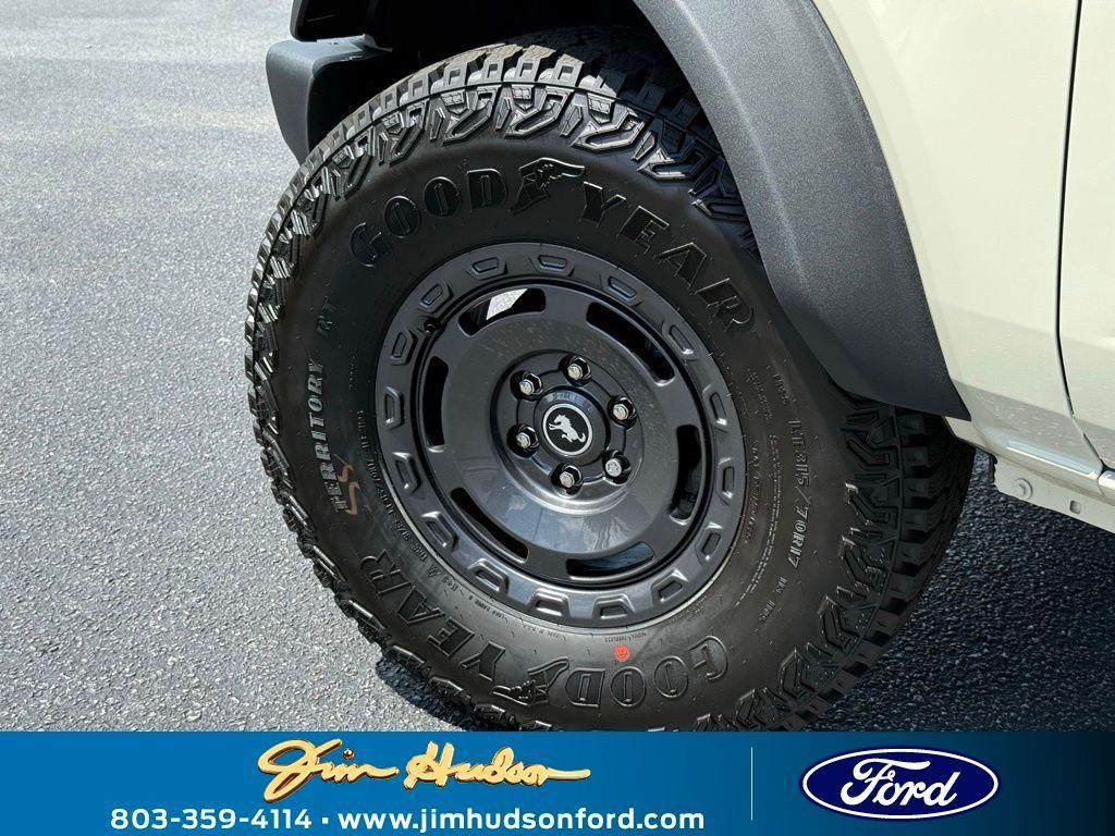 new 2025 Ford Bronco car, priced at $46,176
