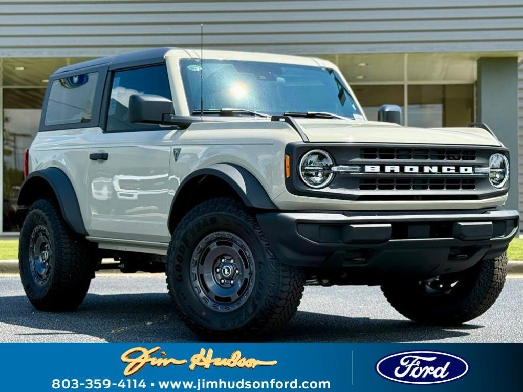 new 2025 Ford Bronco car, priced at $46,176