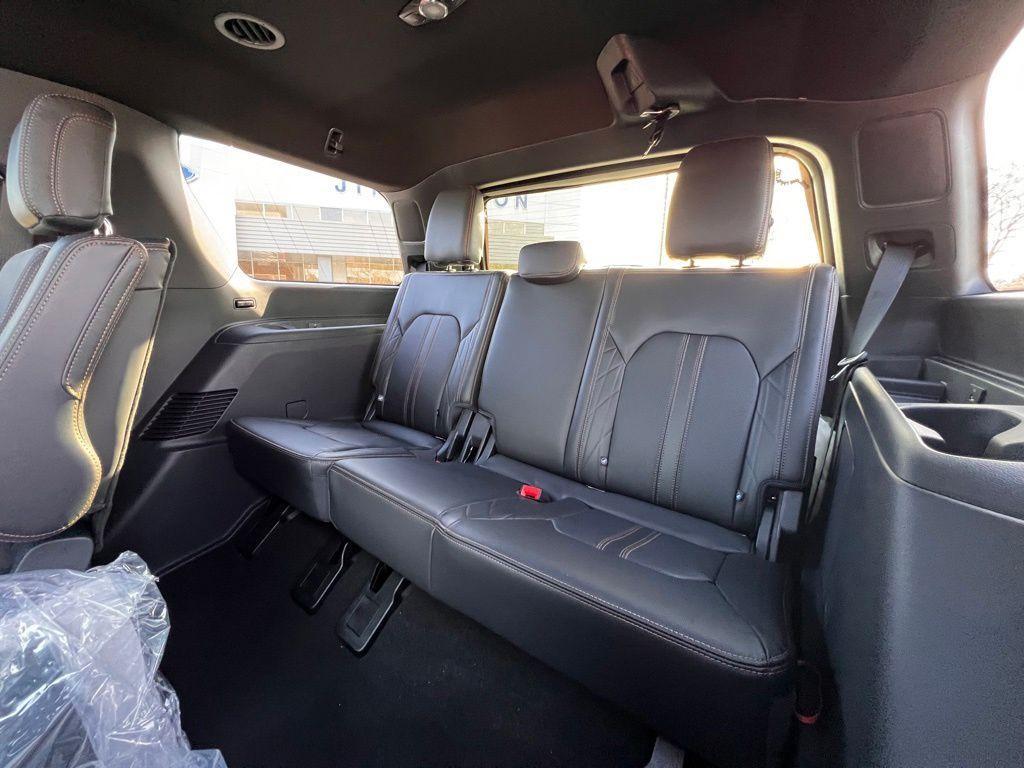 new 2024 Ford Expedition car, priced at $79,471