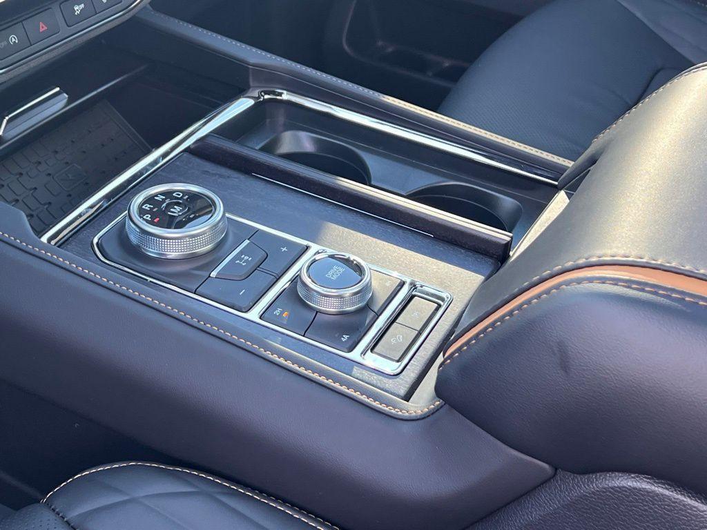 new 2024 Ford Expedition car, priced at $79,471