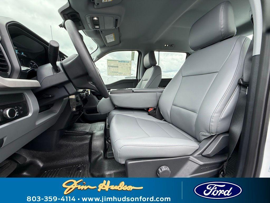 new 2025 Ford F-250 car, priced at $68,205