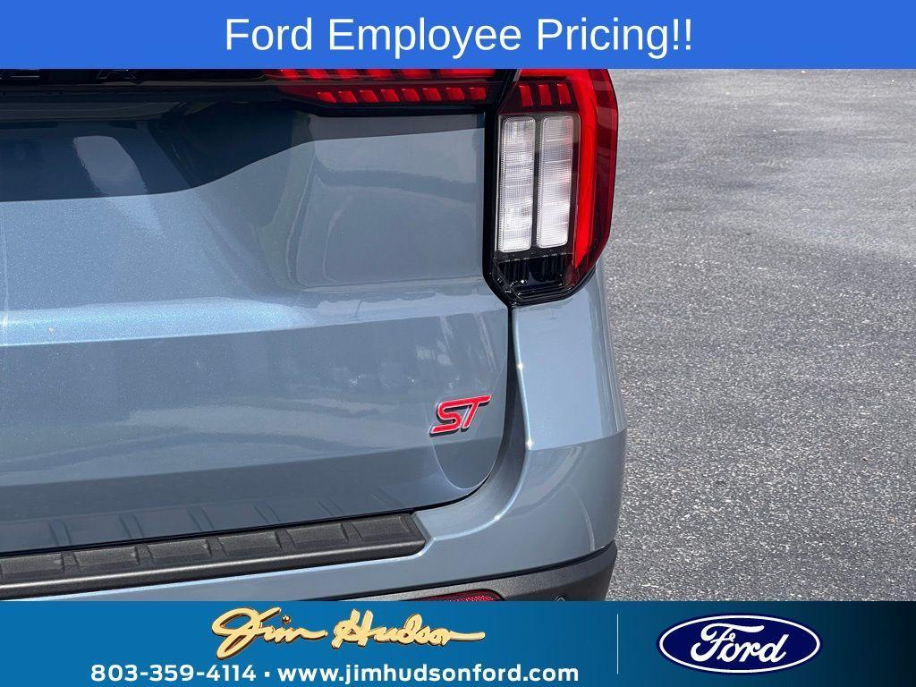new 2025 Ford Explorer car, priced at $63,584
