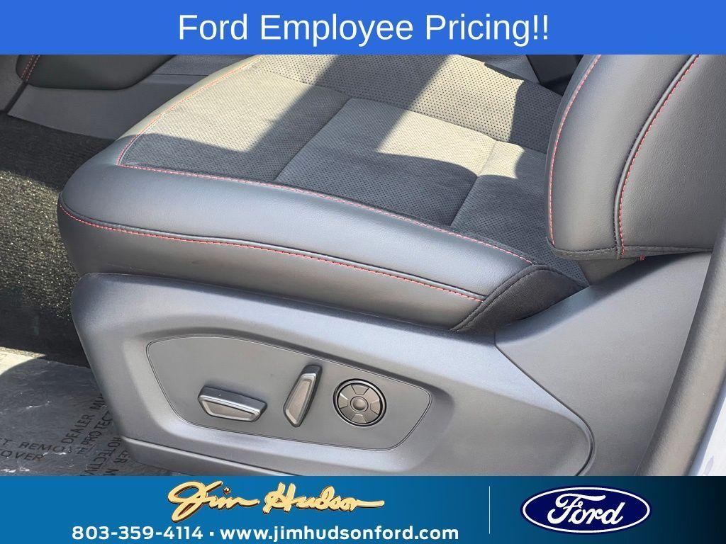 new 2025 Ford Explorer car, priced at $63,584