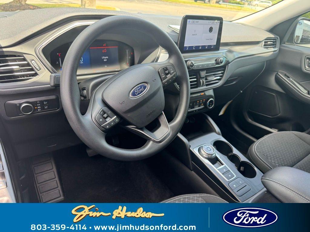 new 2025 Ford Escape car, priced at $28,068