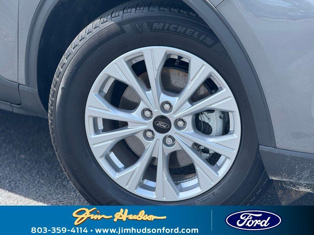 new 2025 Ford Escape car, priced at $28,068