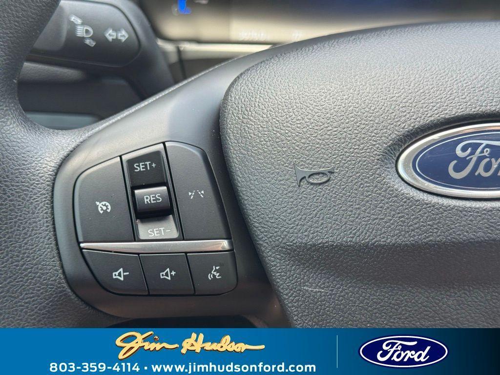new 2025 Ford Escape car, priced at $28,068