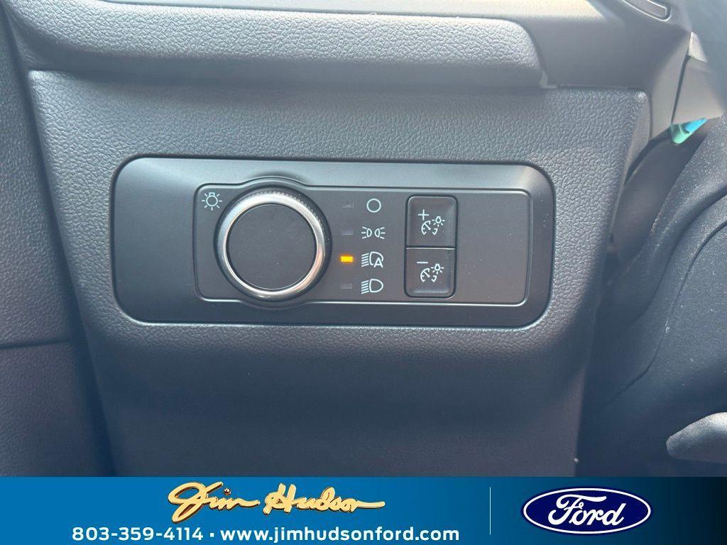 new 2025 Ford Escape car, priced at $28,068