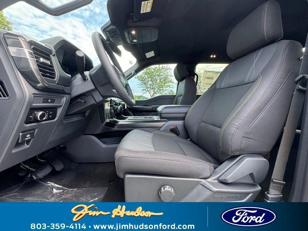 new 2025 Ford F-150 car, priced at $47,015