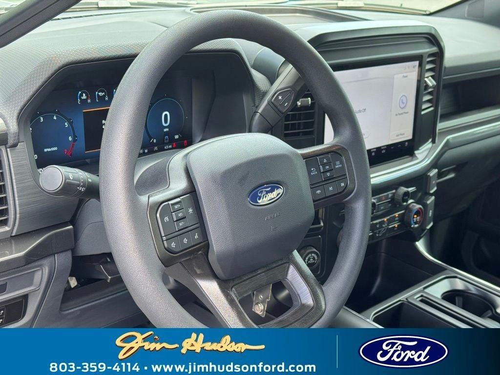 new 2025 Ford F-150 car, priced at $47,015