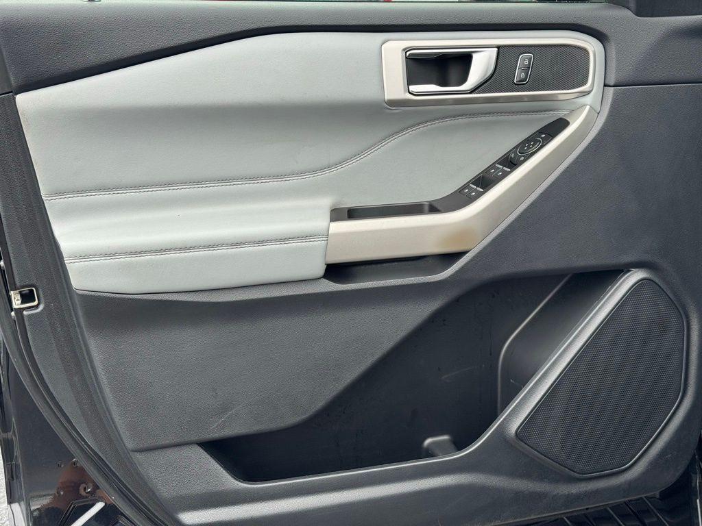 used 2022 Ford Explorer car, priced at $33,500