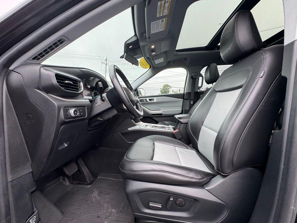 used 2022 Ford Explorer car, priced at $33,500