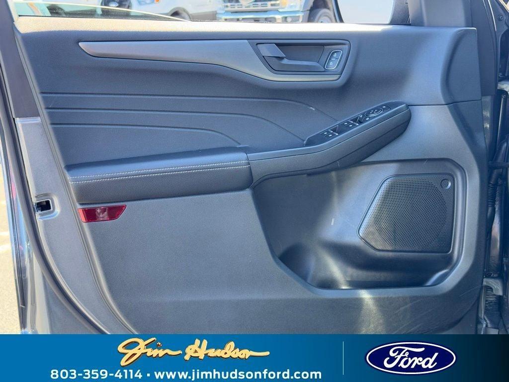 new 2025 Ford Escape car, priced at $28,080
