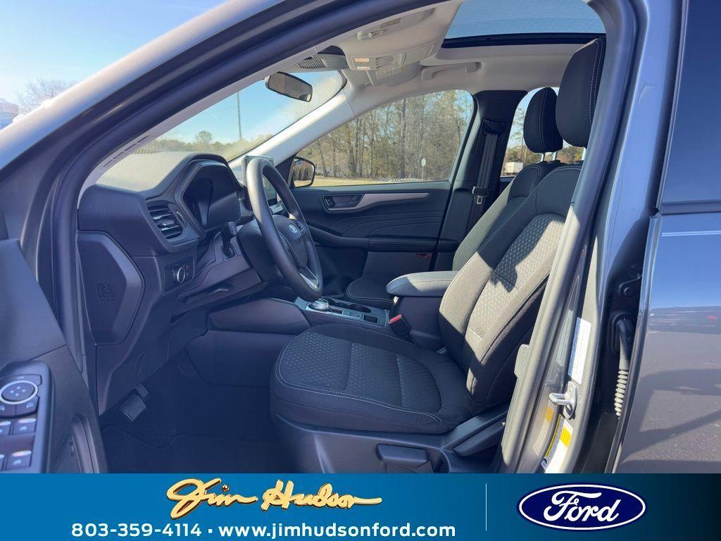 new 2025 Ford Escape car, priced at $29,940