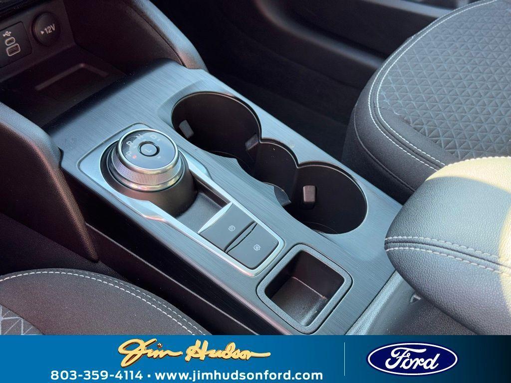 new 2025 Ford Escape car, priced at $29,940