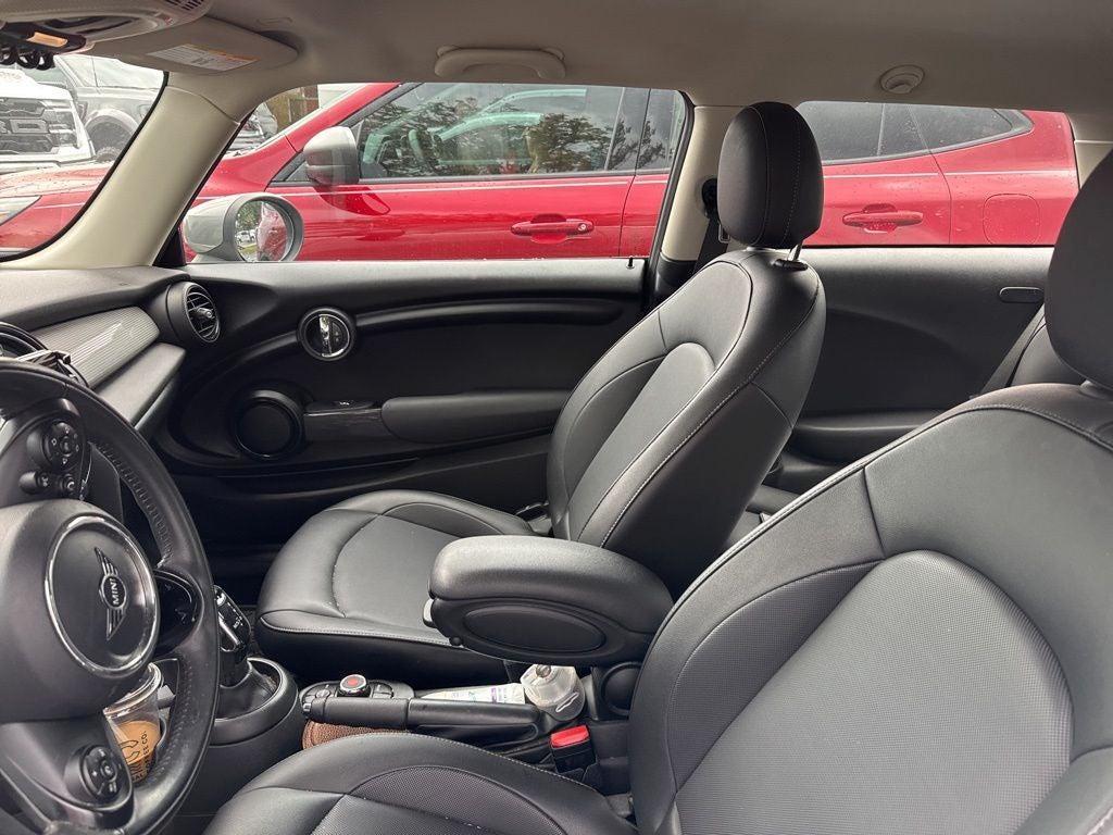 used 2021 MINI Hardtop car, priced at $17,999