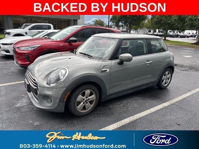 used 2021 MINI Hardtop car, priced at $17,999