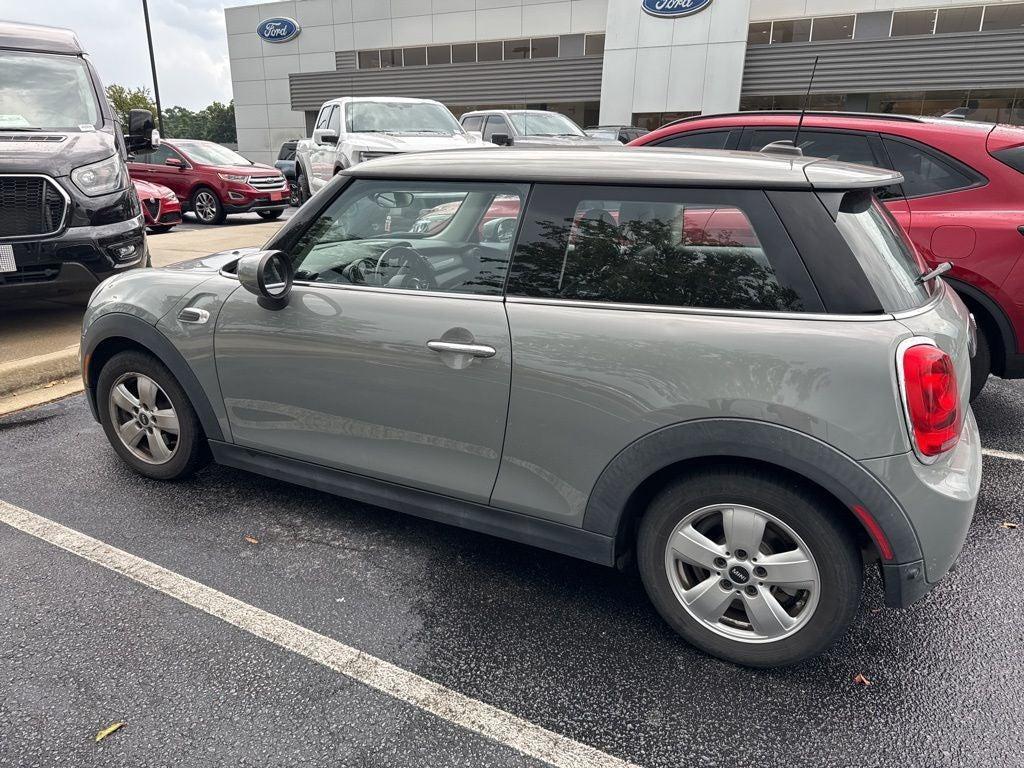 used 2021 MINI Hardtop car, priced at $17,999