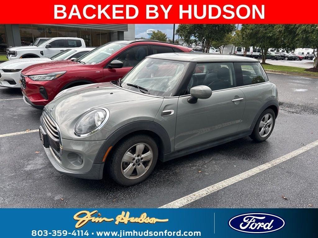 used 2021 MINI Hardtop car, priced at $17,999